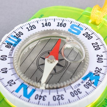 YELLOW SCHOOL THUMB COMPASS WITH STRAP