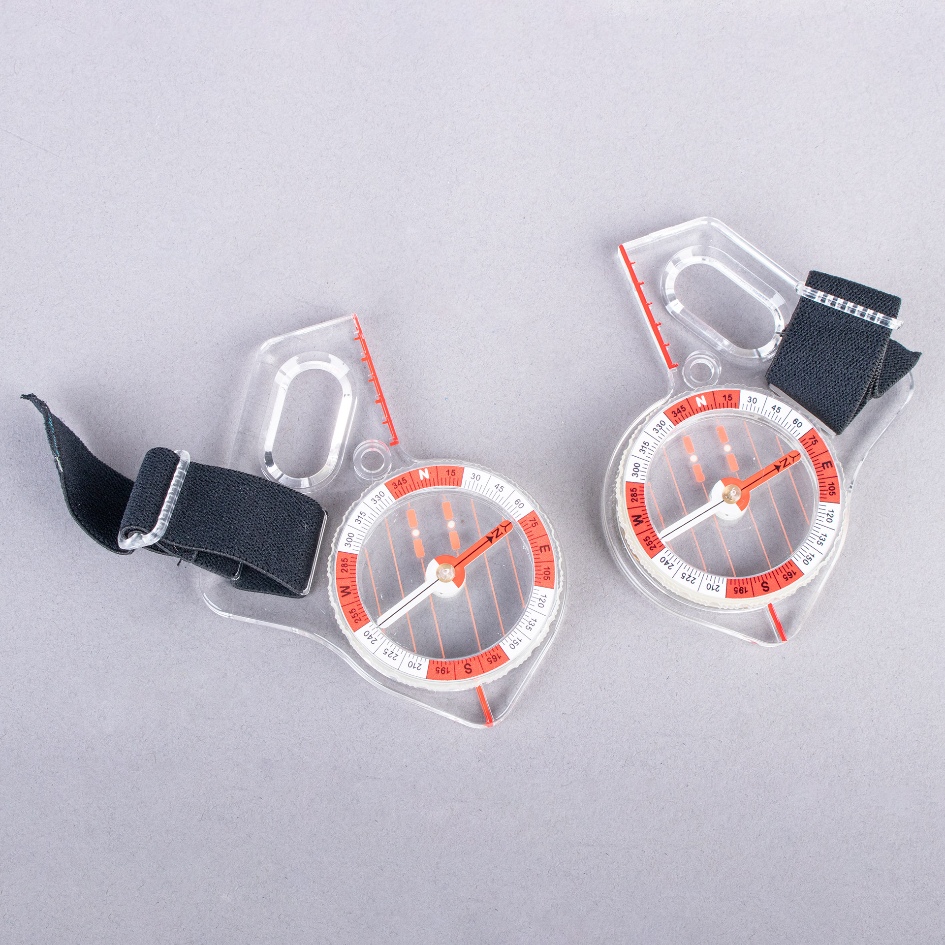 THUMB COMPASS FOR ORIENTEERING