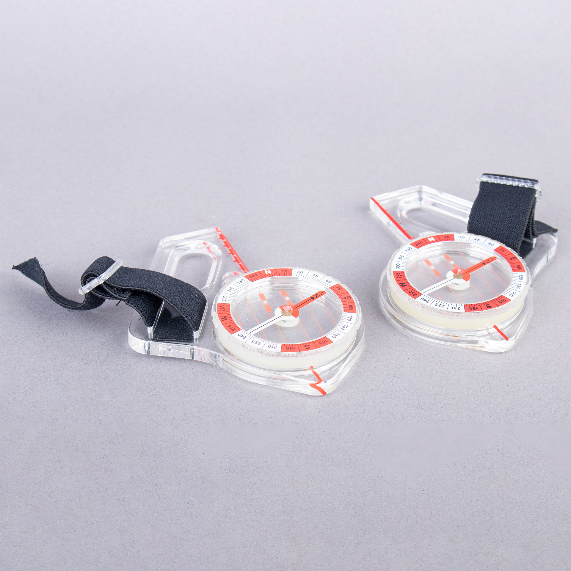 THUMB COMPASS FOR ORIENTEERING
