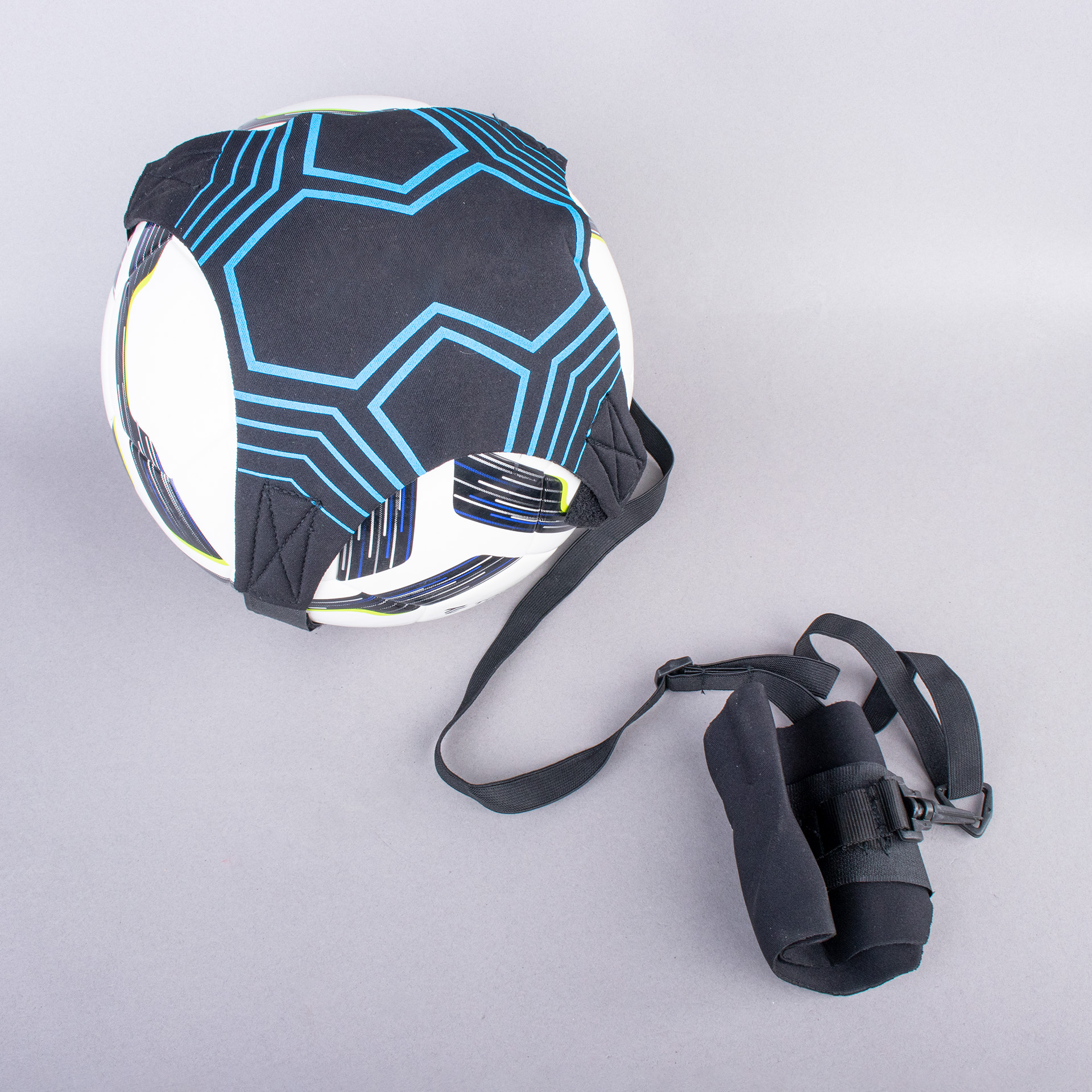 WRIST ELASTIC FOR BALL TRAINING