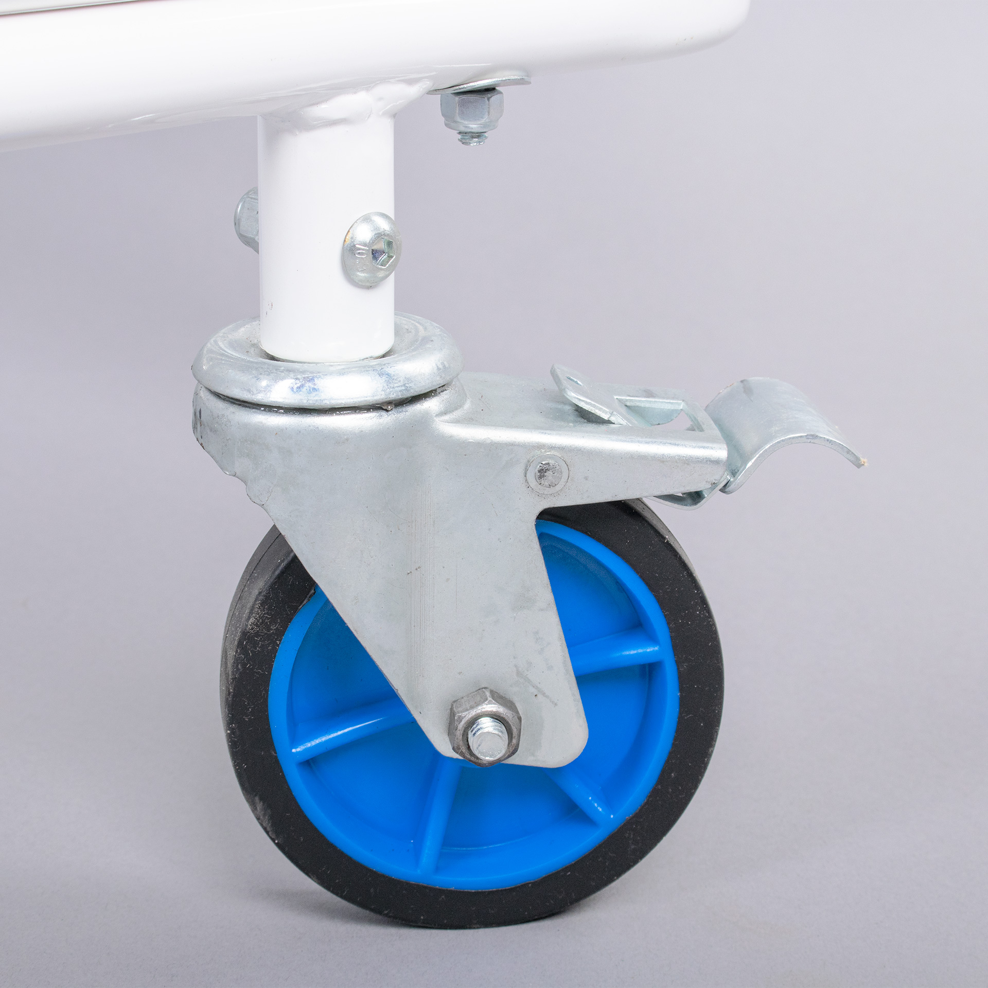 TROLLEY FOR STORING AND TRANSPORTING MATERIALS