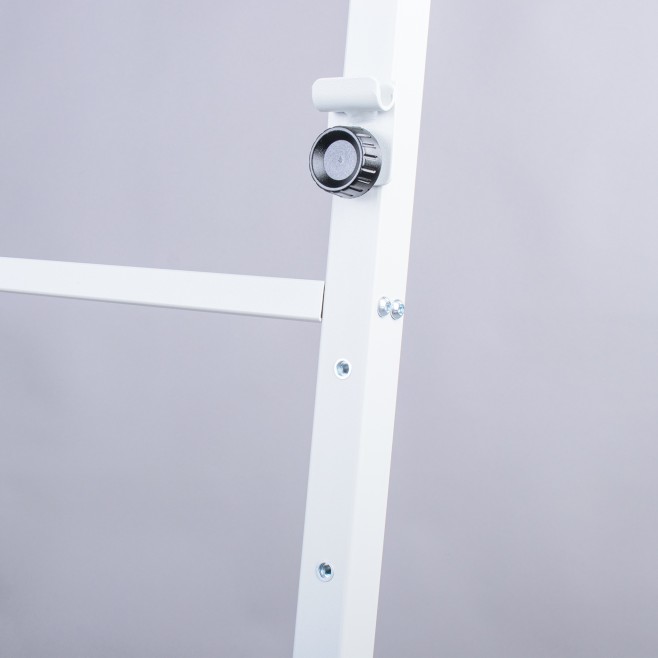 SIMPLE STAND WITH WHEELS