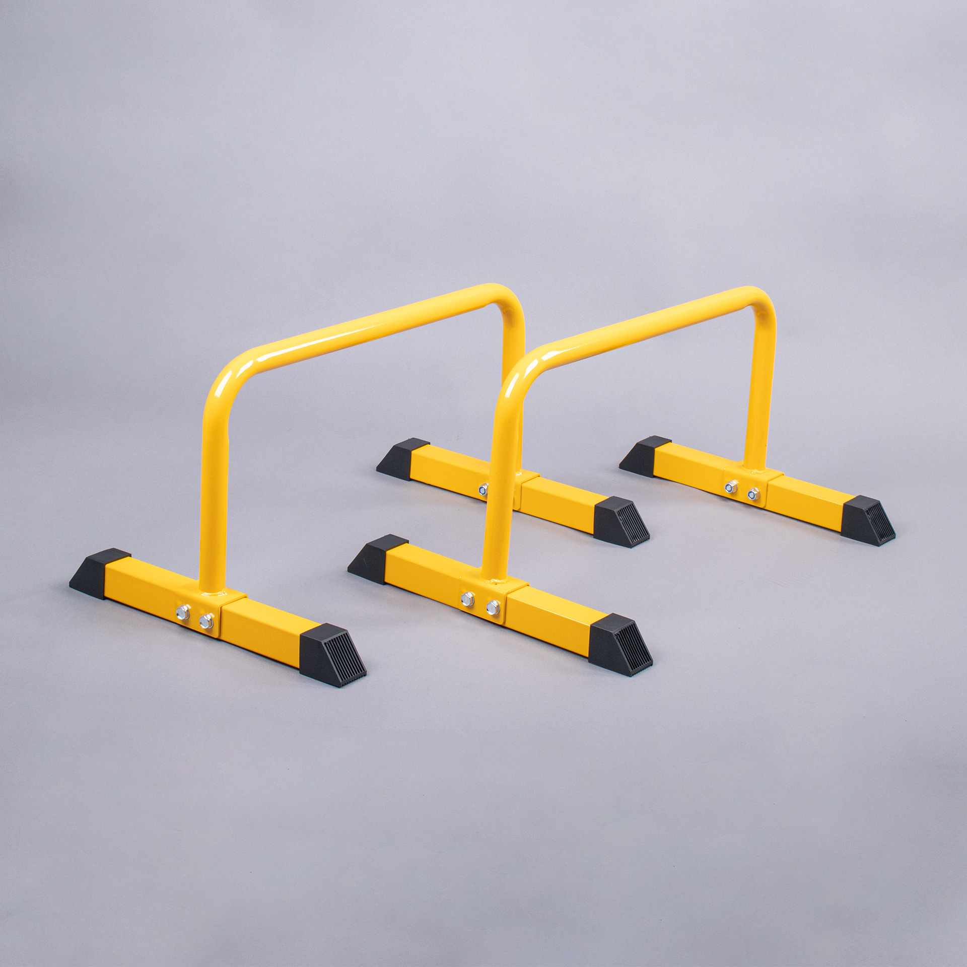 LOW PARALLEL BARS