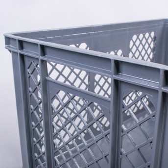 PLASTIC BASKET FOR STORING MATERIALS