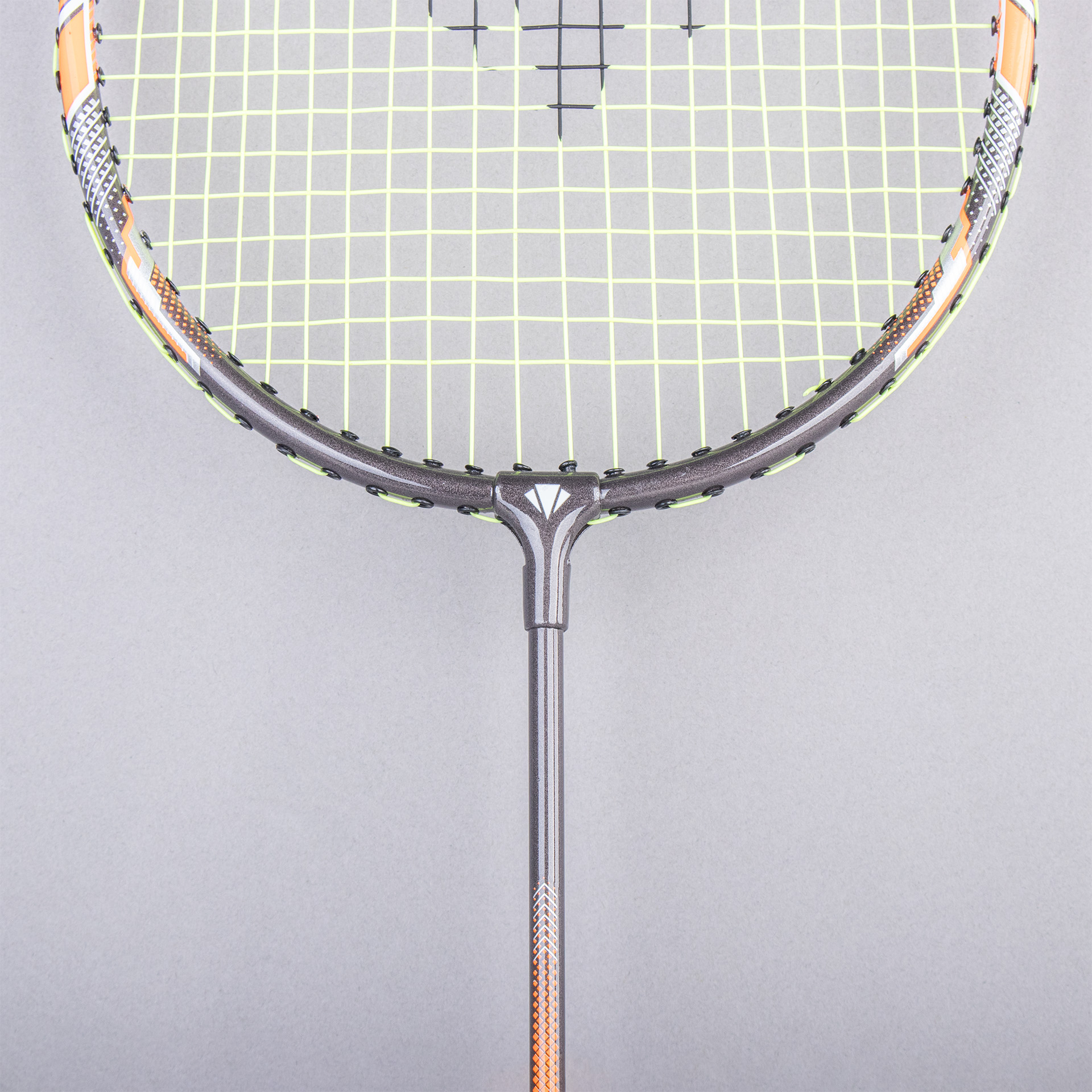 RAQUETA BADMINTON CARLTON SOLAR 600