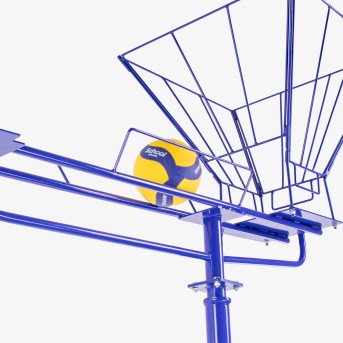 MACHINE FOR PRACTISING SHOTS AND STRIKES