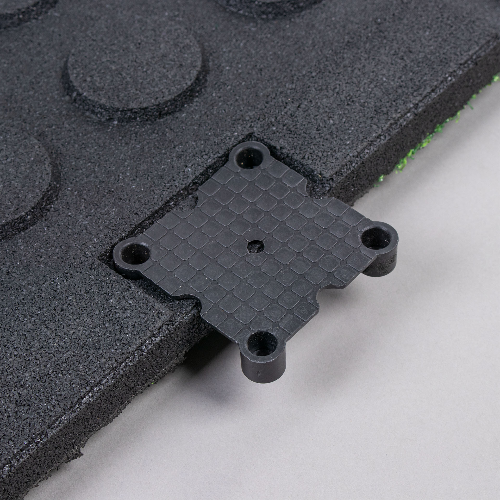 TURF RUBBER TILE FLOORING